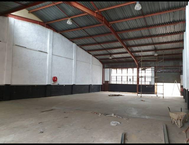 455M² WAREHOUSE TO LET IN WADEVILLE